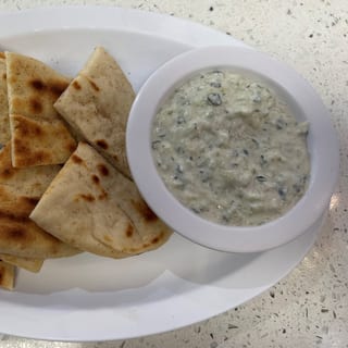 Tzatziki Sauce & Pita